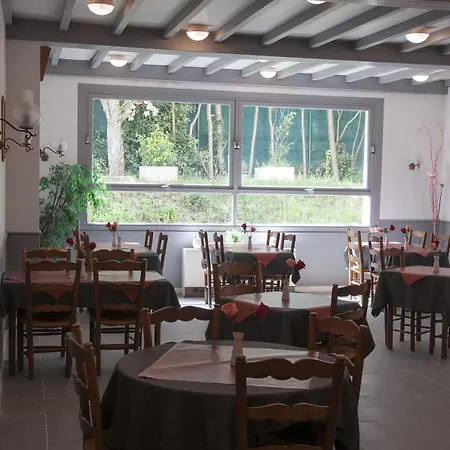 Hotel Le Pavillon Bleu Restaurant