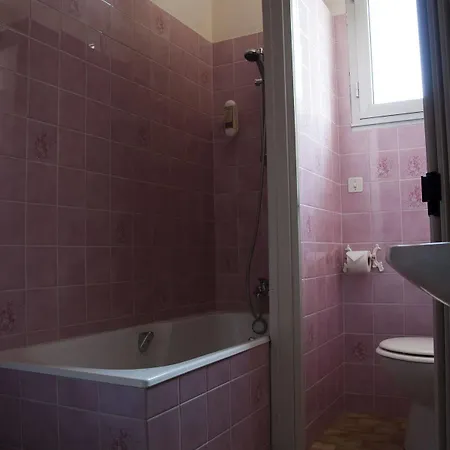 Le Pavillon Bleu Restaurant Hotel Royan