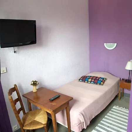 Le Pavillon Bleu Restaurant Hotel 2*