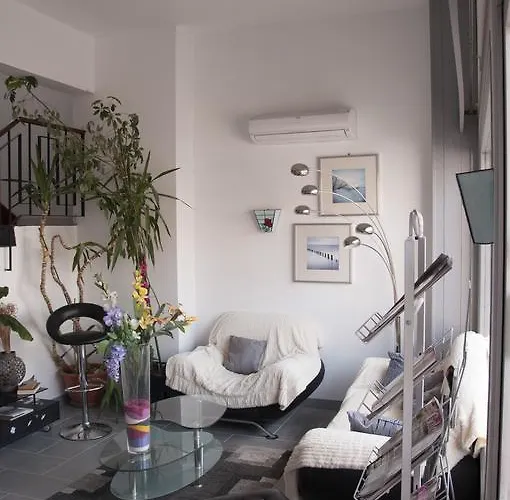 Le Pavillon Bleu Restaurant